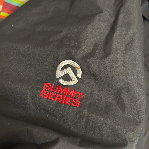 The North Face summit series Men's Dark Gray Raincoat 2xL broken zipper - Picture 6 of 11